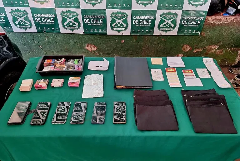 Carabineros detiene a cinco extranjeros por estafa en Los Andes
