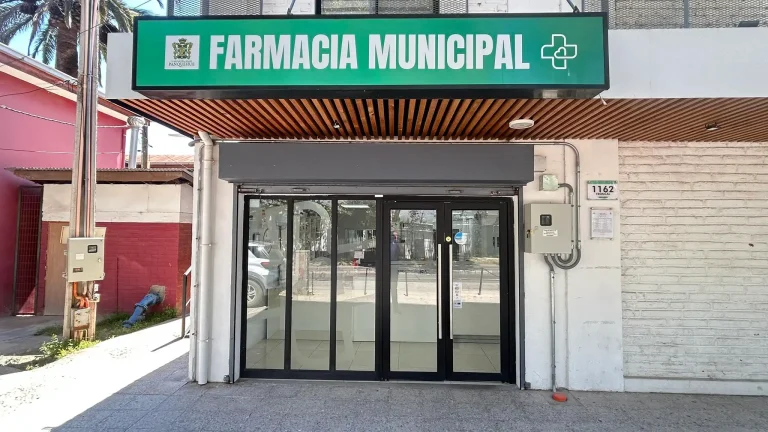 Alcalde Vergara destaca Farmacia Municipal como política pública de ahorro y dignidad en Panquehue